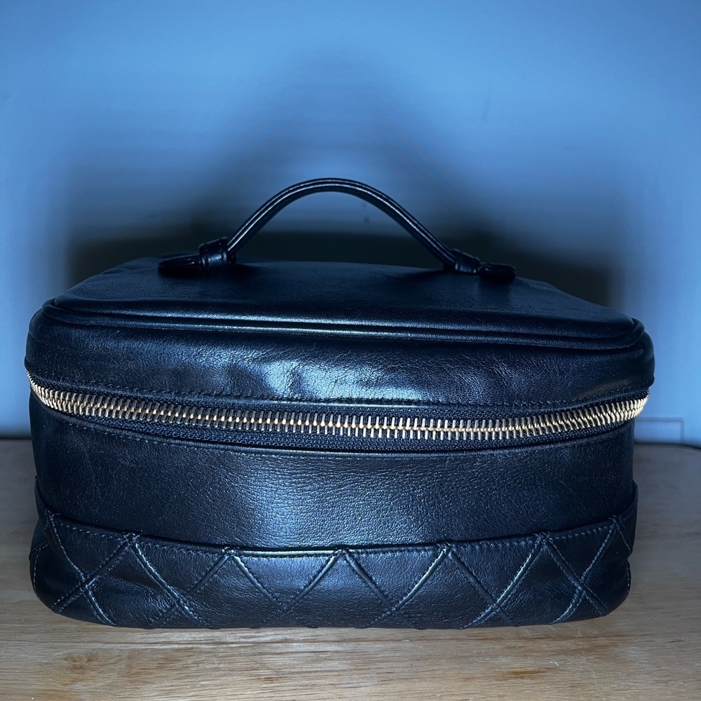 CHANEL VANITY COSMETIC CASE BLACK